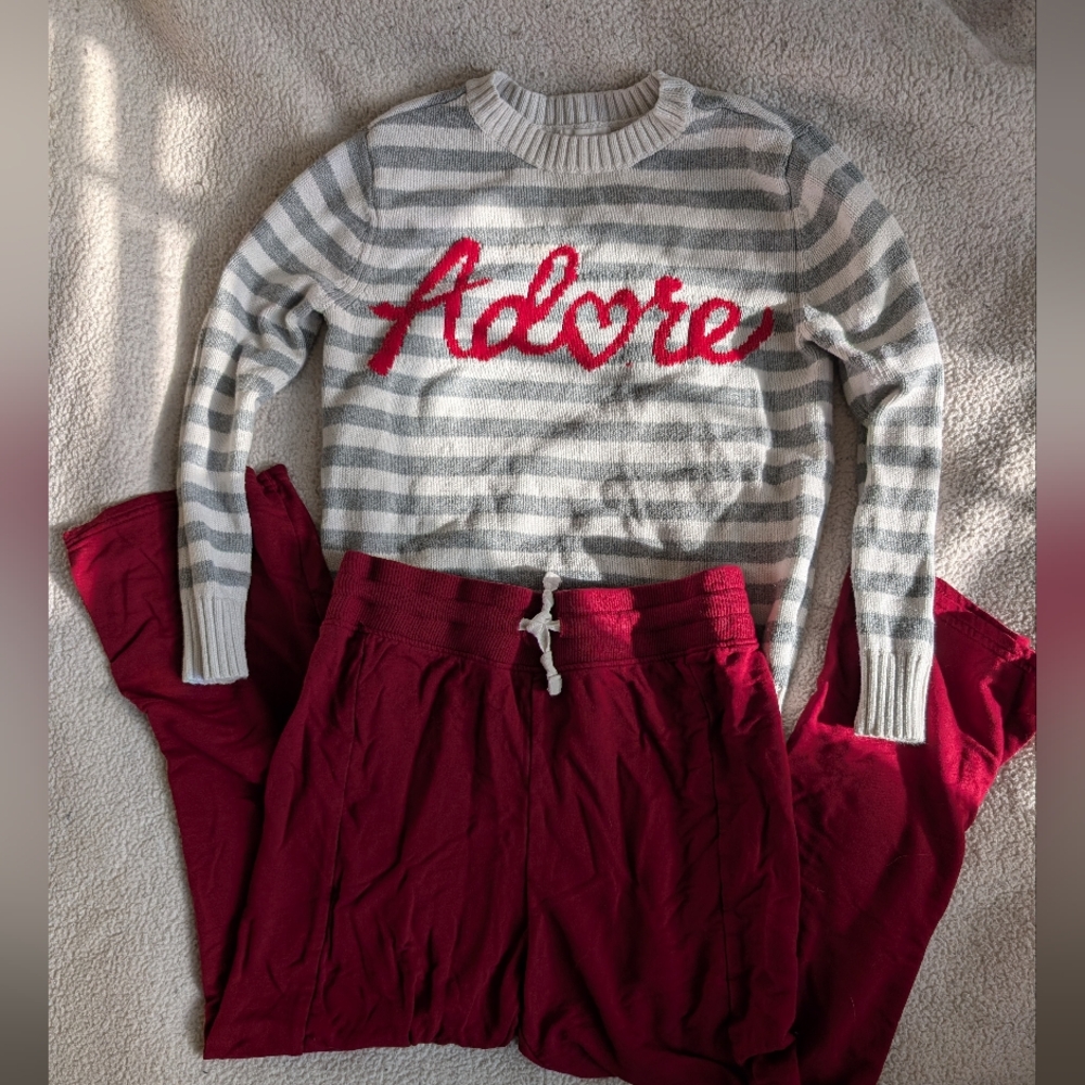Box#29 😍 5 For $25 😍 Striped Sweater and Red Pants Set